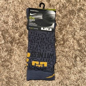 Nike Elite Quick Crew Lebron James Basketball Sock DRI-FIT